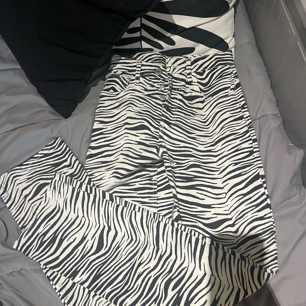 Animal Print Zara Jeans, size USA 2